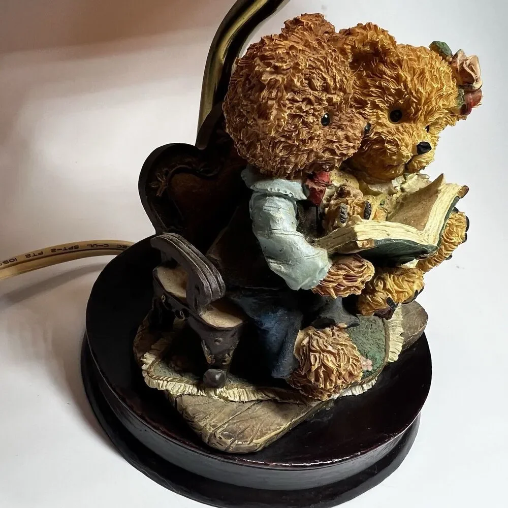 Vintage Story Bear Table Lamp – Teddy Bears Reading a Book Night Light